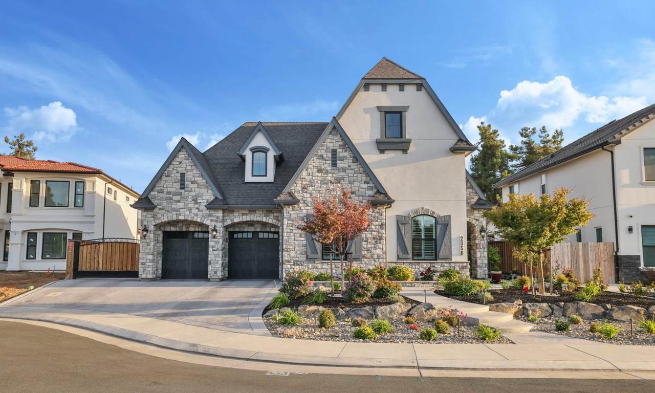 2350 Interlaken Court - Photo 1