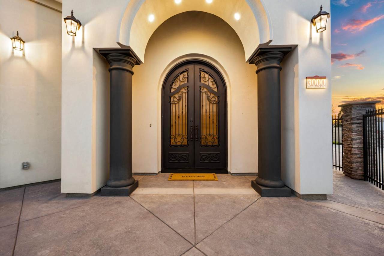 https://bt-photos.global.ssl.fastly.net/sacramento/1280_boomver_1_561215042-2.jpg