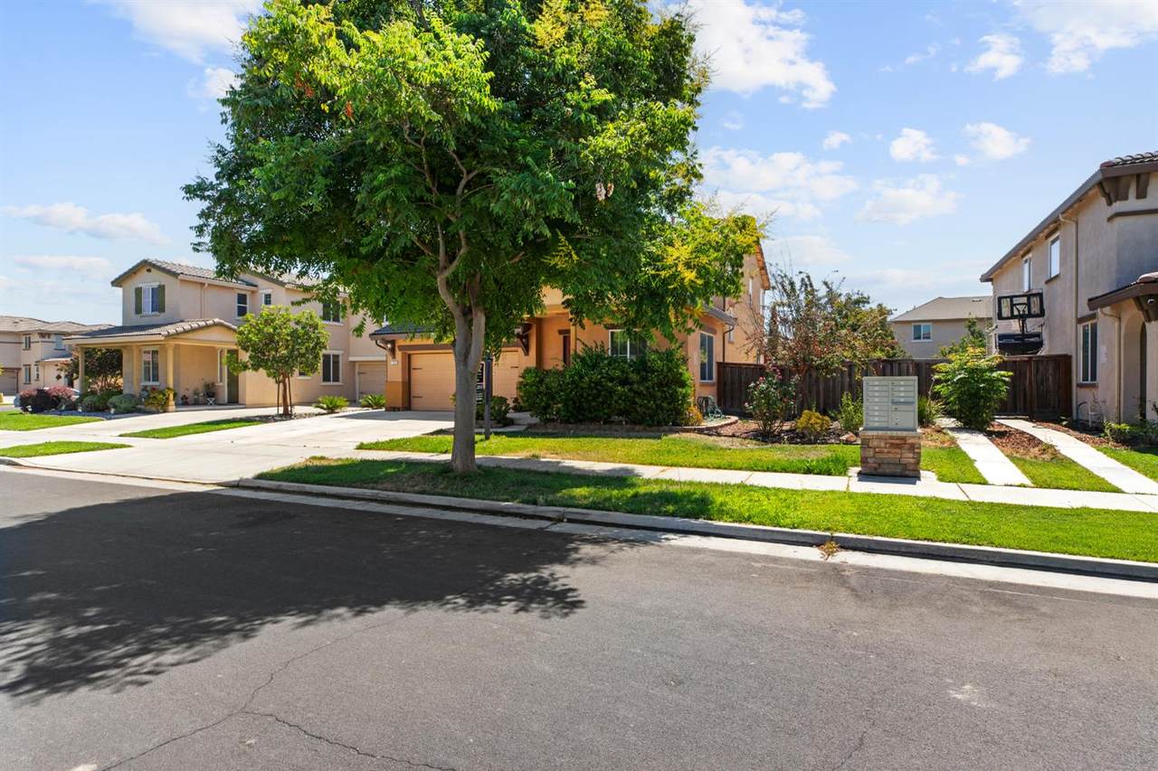 https://bt-photos.global.ssl.fastly.net/sacramento/1280_boomver_1_561215049-2.jpg