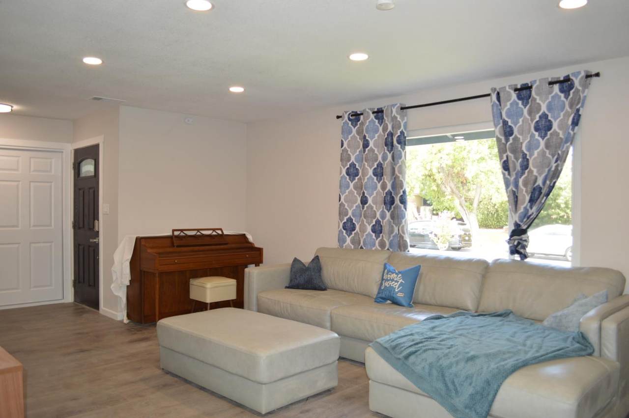 https://bt-photos.global.ssl.fastly.net/sacramento/1280_boomver_1_561215074-2.jpg