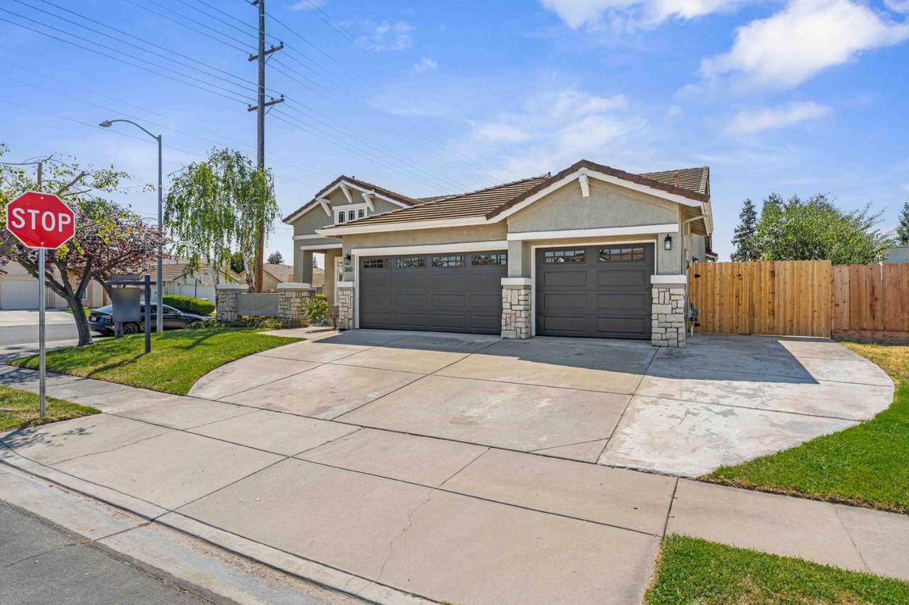 https://bt-photos.global.ssl.fastly.net/sacramento/1280_boomver_1_561215234-2.jpg