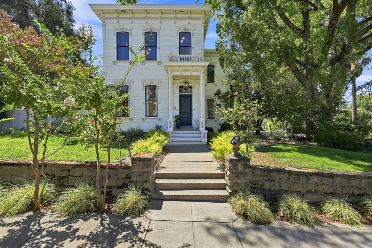 https://bt-photos.global.ssl.fastly.net/sacramento/orig_boomver_1_561215398-2.jpg