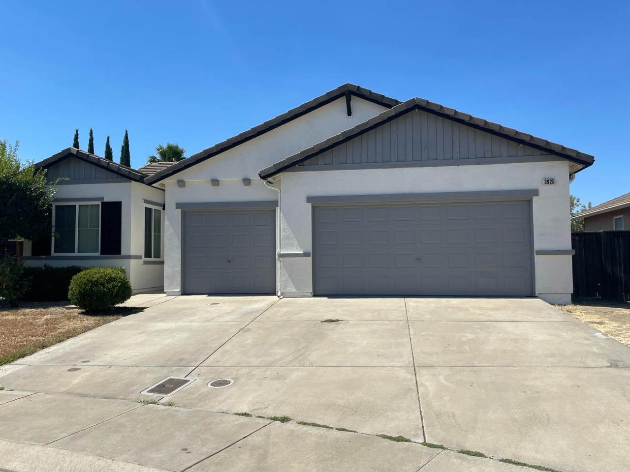 3925 Jessica Court - Photo 1