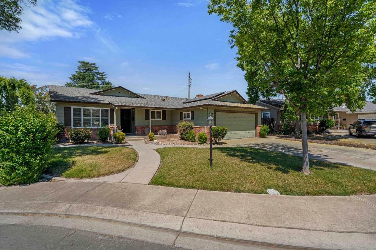 365 Birchwood Court - Photo 1