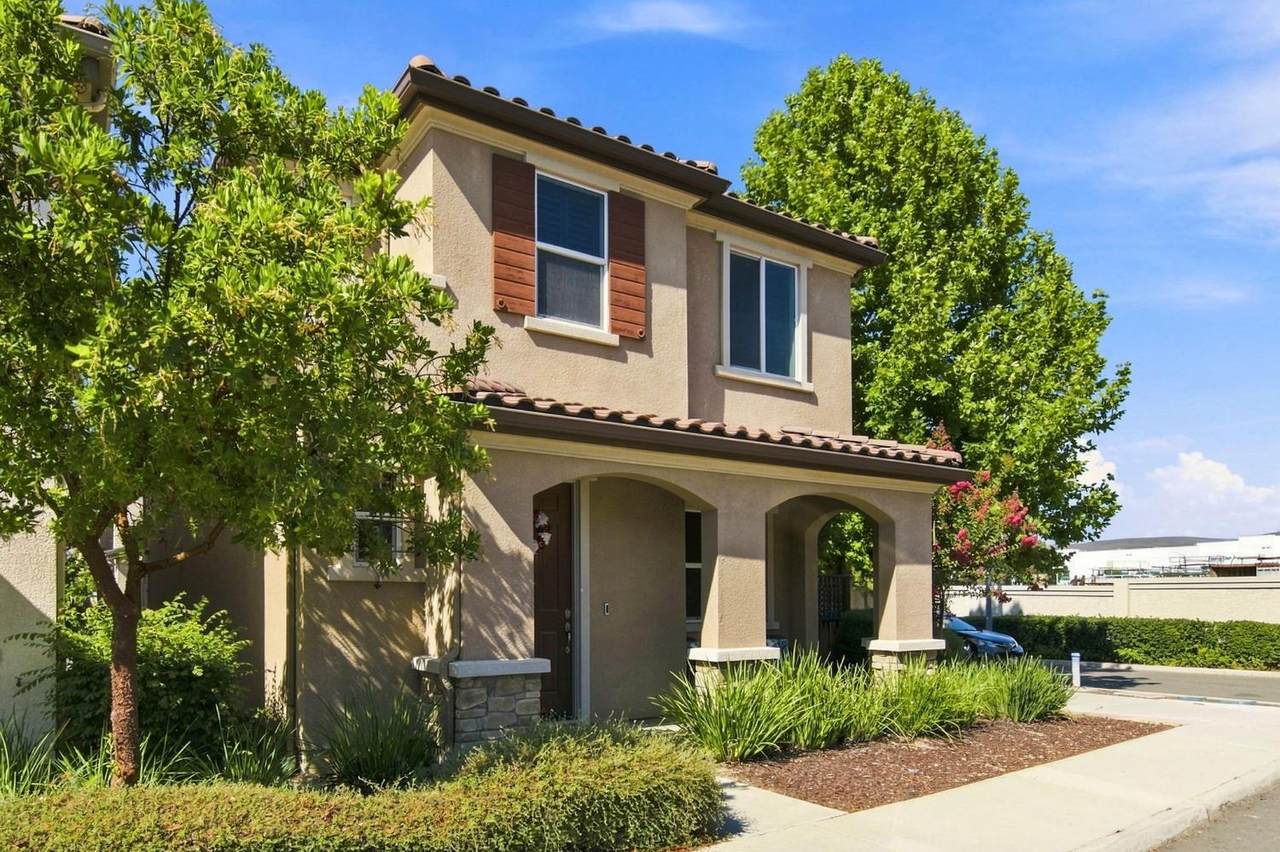 https://bt-photos.global.ssl.fastly.net/sacramento/1280_boomver_1_561215592-2.jpg