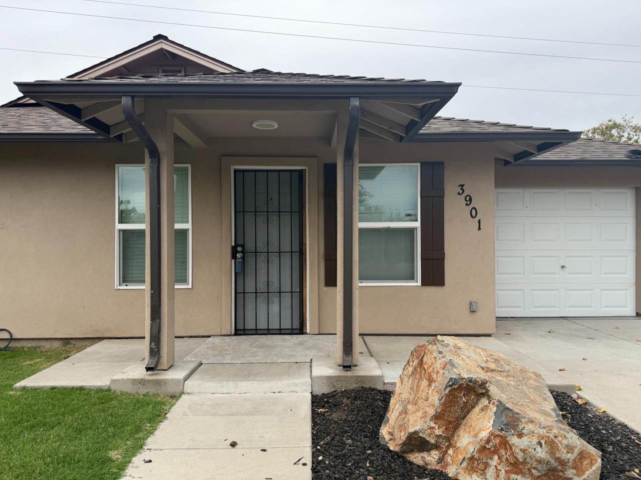 3901 Natoma Way - Photo 1
