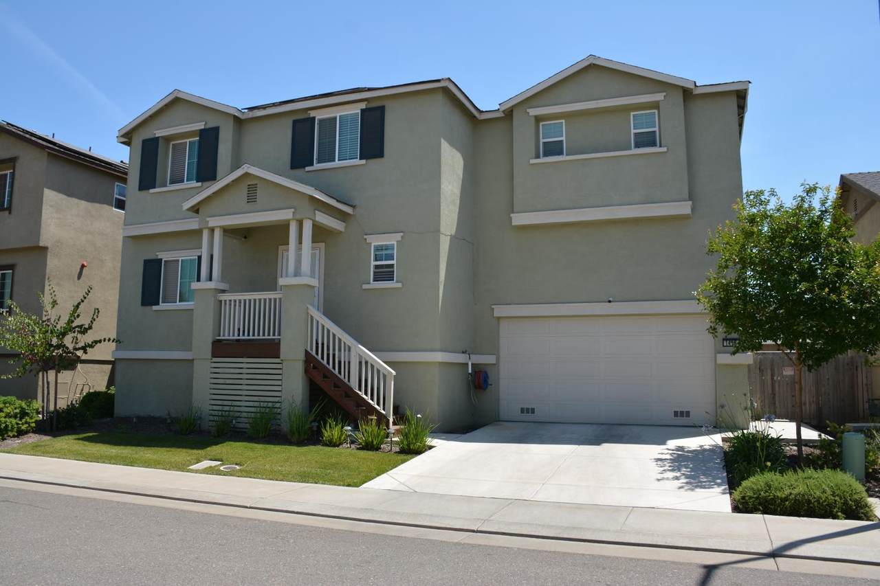 1418 Battlement Drive - Photo 1