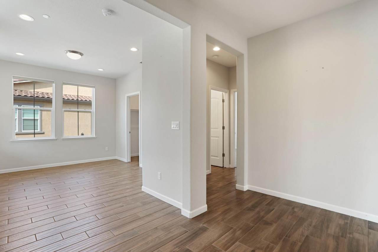 https://bt-photos.global.ssl.fastly.net/sacramento/1280_boomver_1_561216520-2.jpg