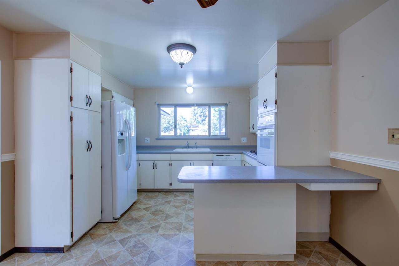 https://bt-photos.global.ssl.fastly.net/sacramento/1280_boomver_1_561216533-2.jpg