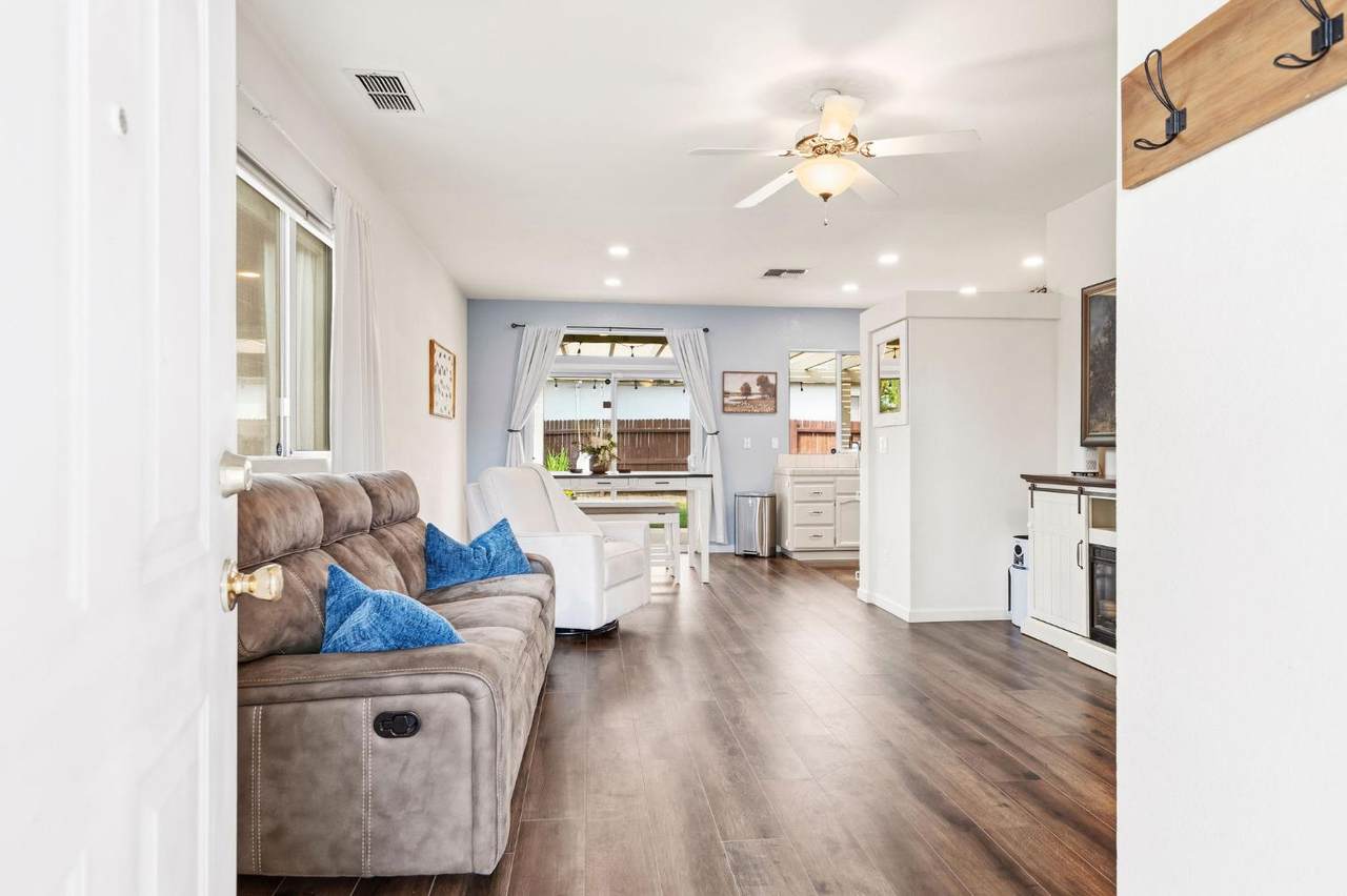https://bt-photos.global.ssl.fastly.net/sacramento/1280_boomver_1_561216675-2.jpg