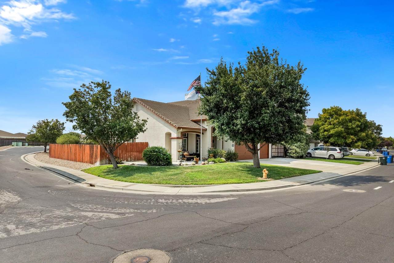 https://bt-photos.global.ssl.fastly.net/sacramento/1280_boomver_1_561216705-2.jpg
