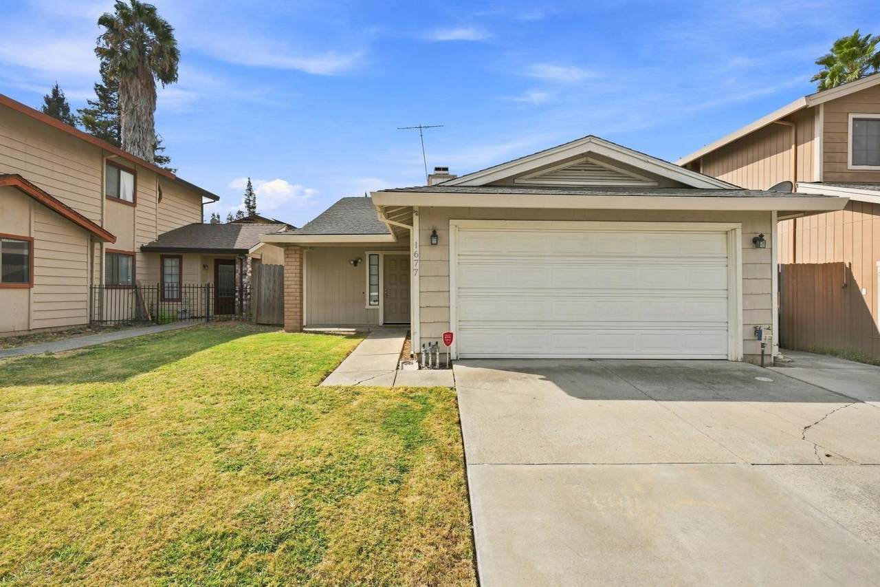 1677 Vallarta Circle - Photo 1