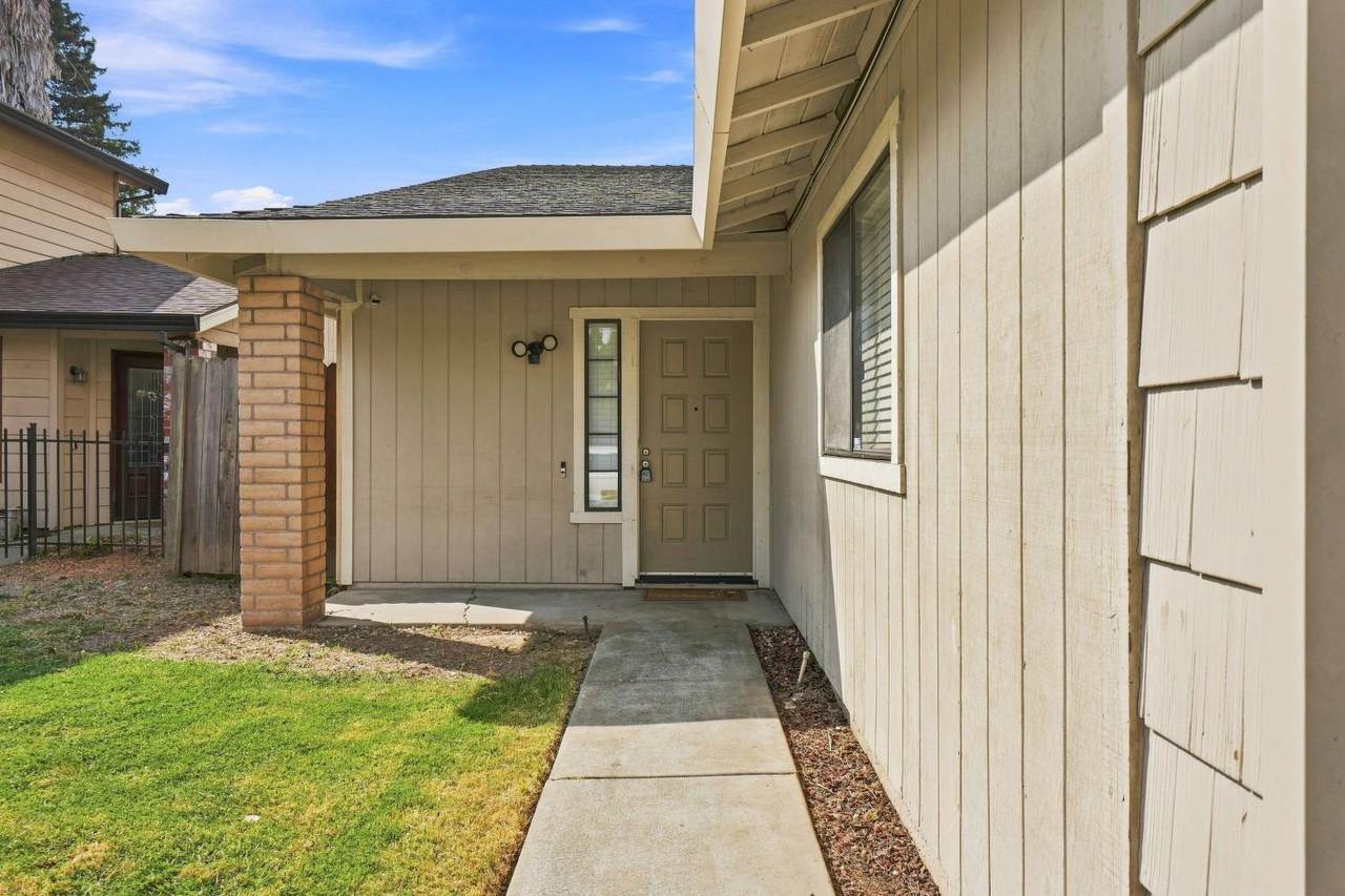 https://bt-photos.global.ssl.fastly.net/sacramento/1280_boomver_1_561216985-2.jpg