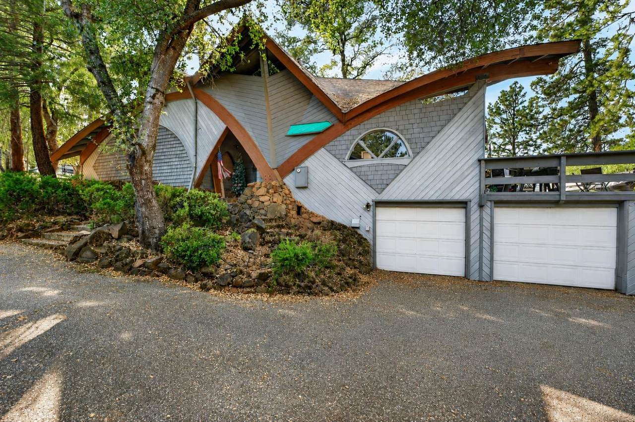 11228 Greenbriar Way - Photo 1