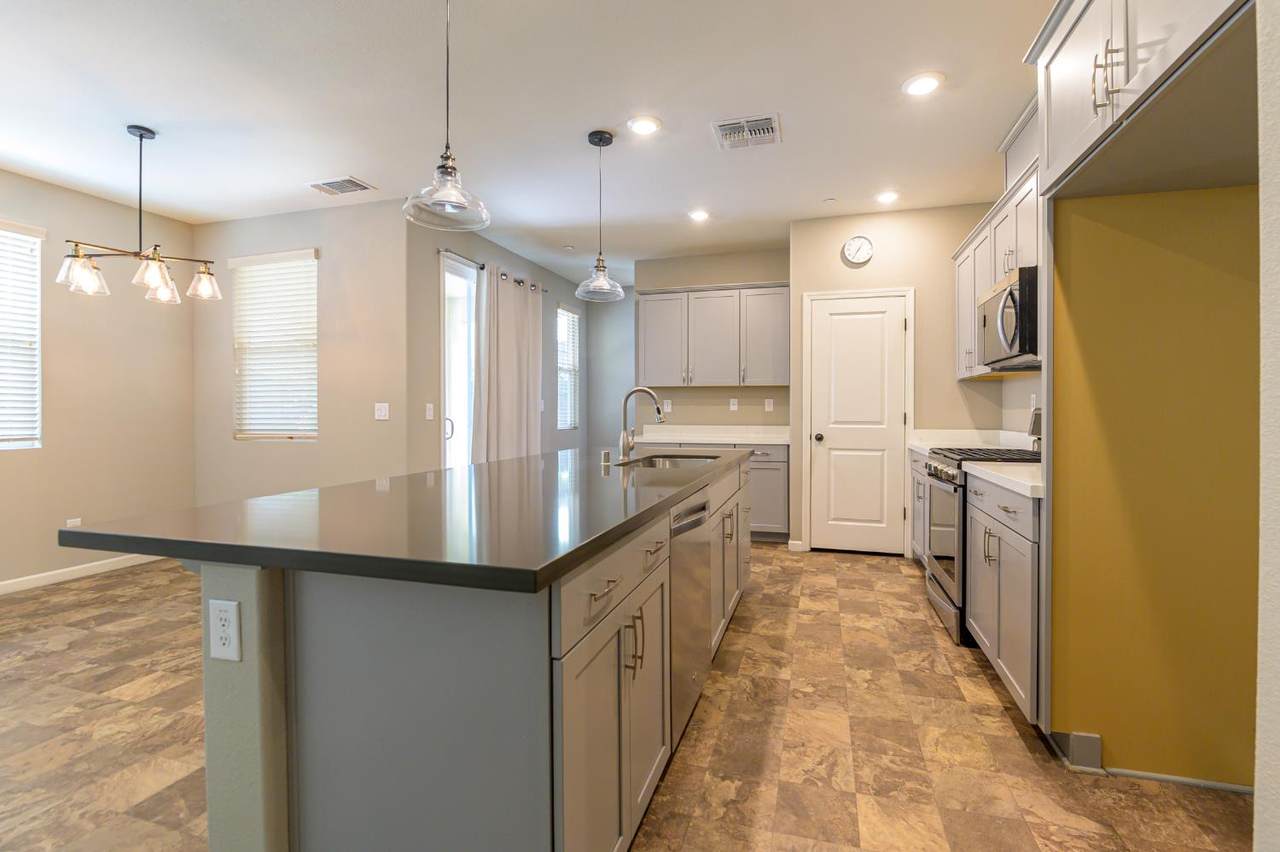 https://bt-photos.global.ssl.fastly.net/sacramento/1280_boomver_1_561217213-2.jpg