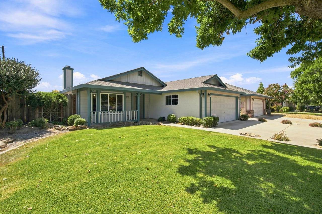 2100 Northridge Drive - Photo 1