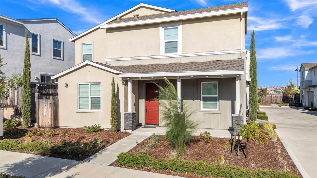 3288 Sunny Gate Lane - Photo 1