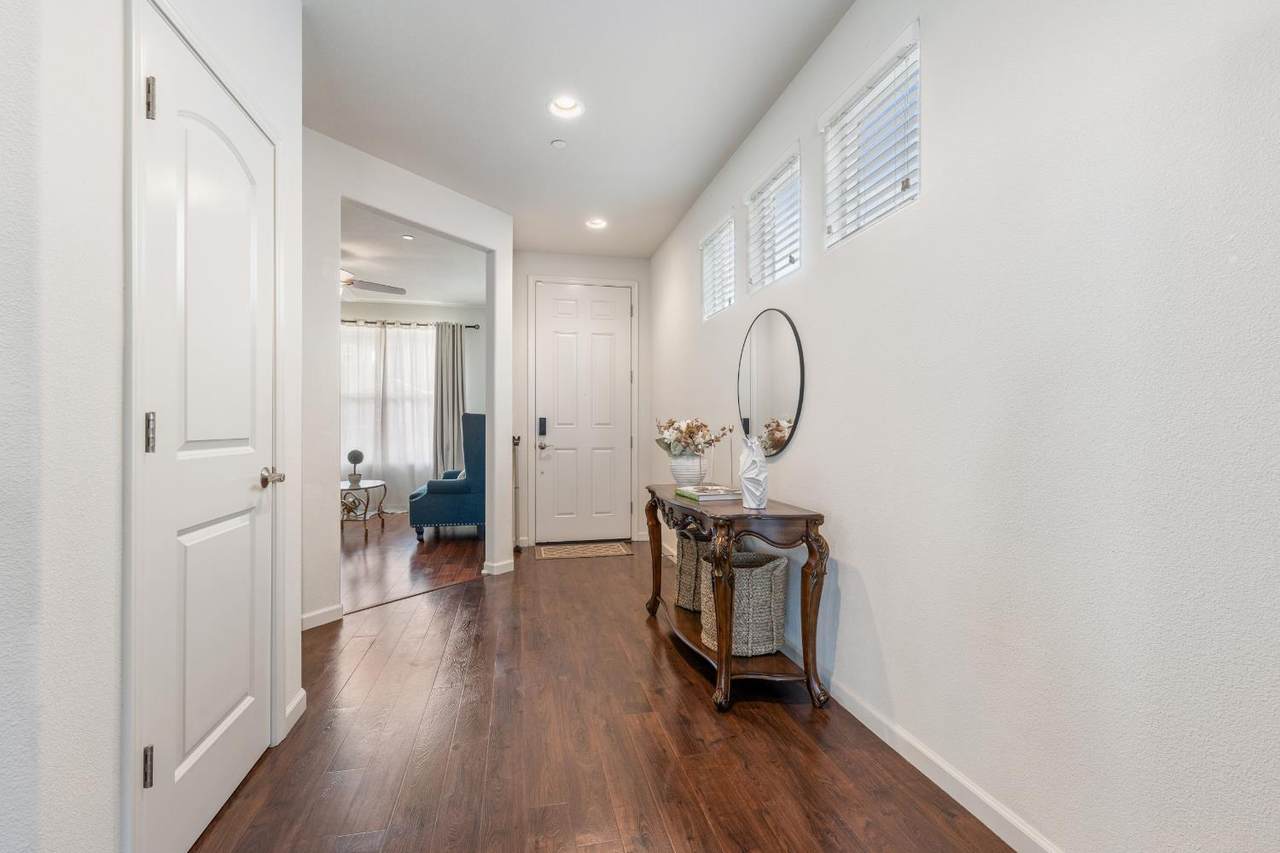 https://bt-photos.global.ssl.fastly.net/sacramento/1280_boomver_1_561218350-2.jpg