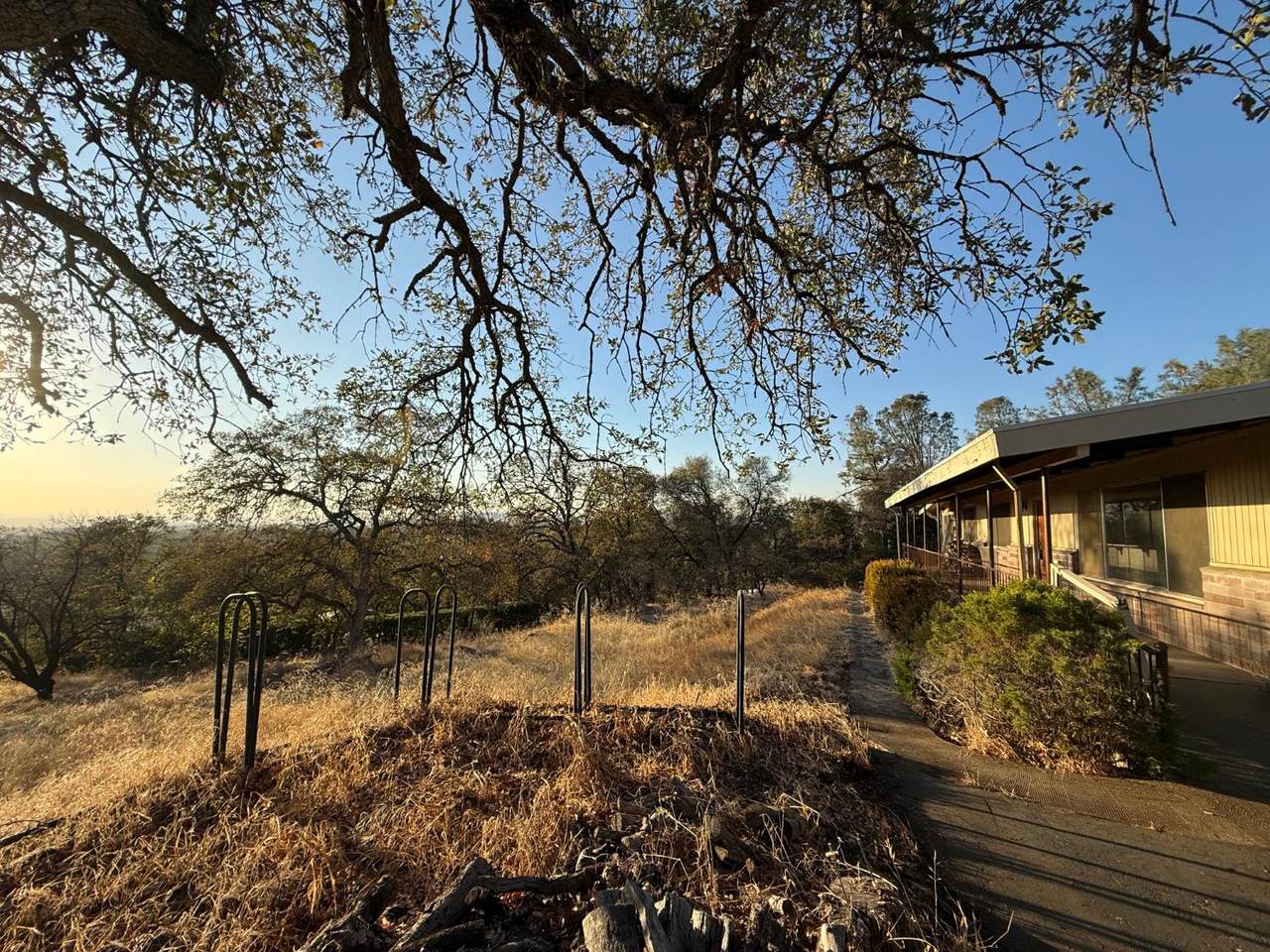 100 Ridgeview Lane - Photo 1