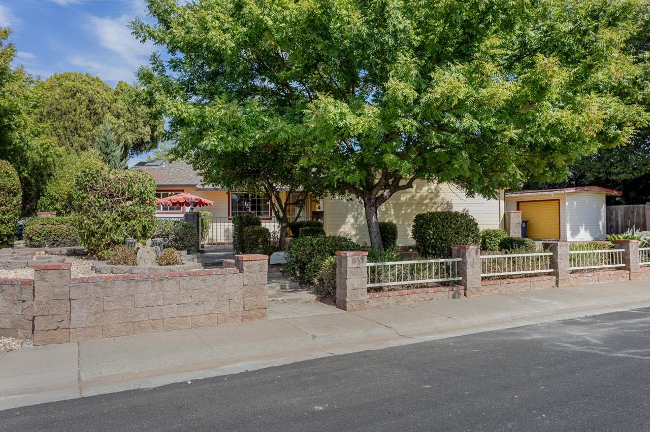 https://bt-photos.global.ssl.fastly.net/sacramento/1280_boomver_1_561226181-2.jpg