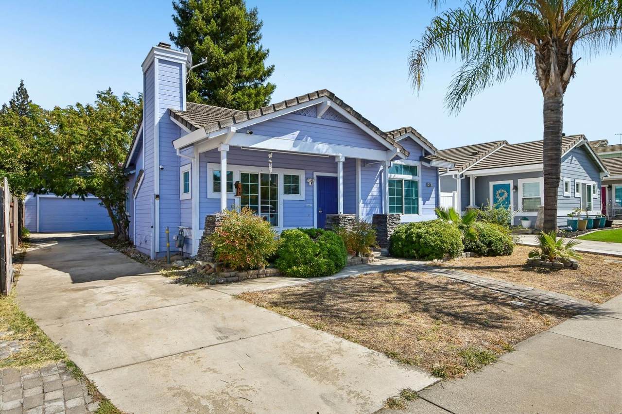 456 Parker Drive - Photo 1