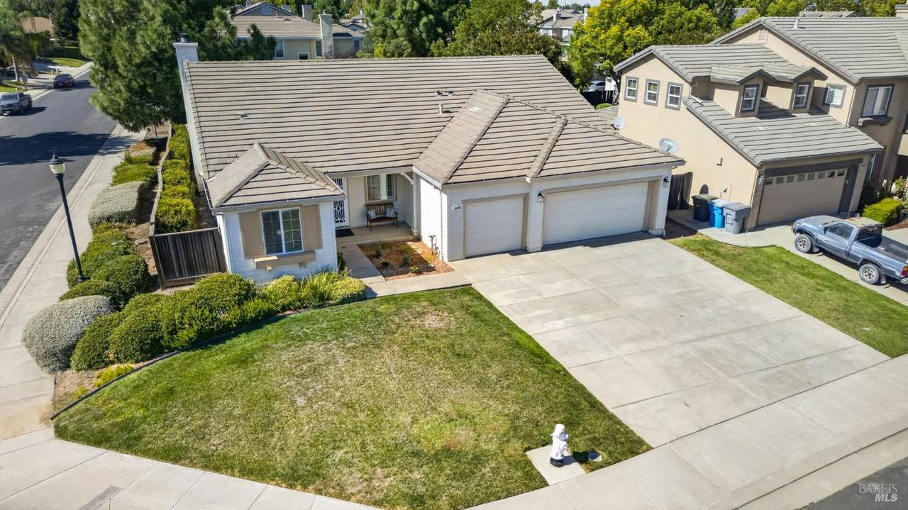 1030 Revelle Drive - Photo 1