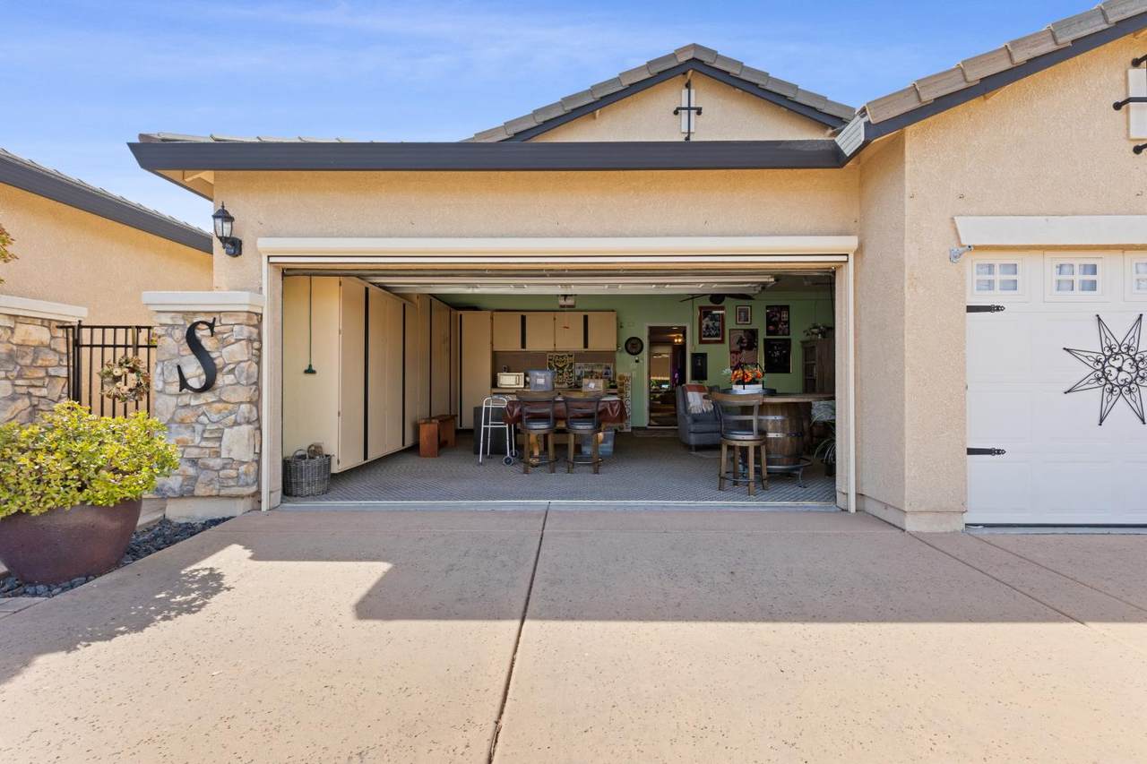 https://bt-photos.global.ssl.fastly.net/sacramento/1280_boomver_1_561229048-2.jpg