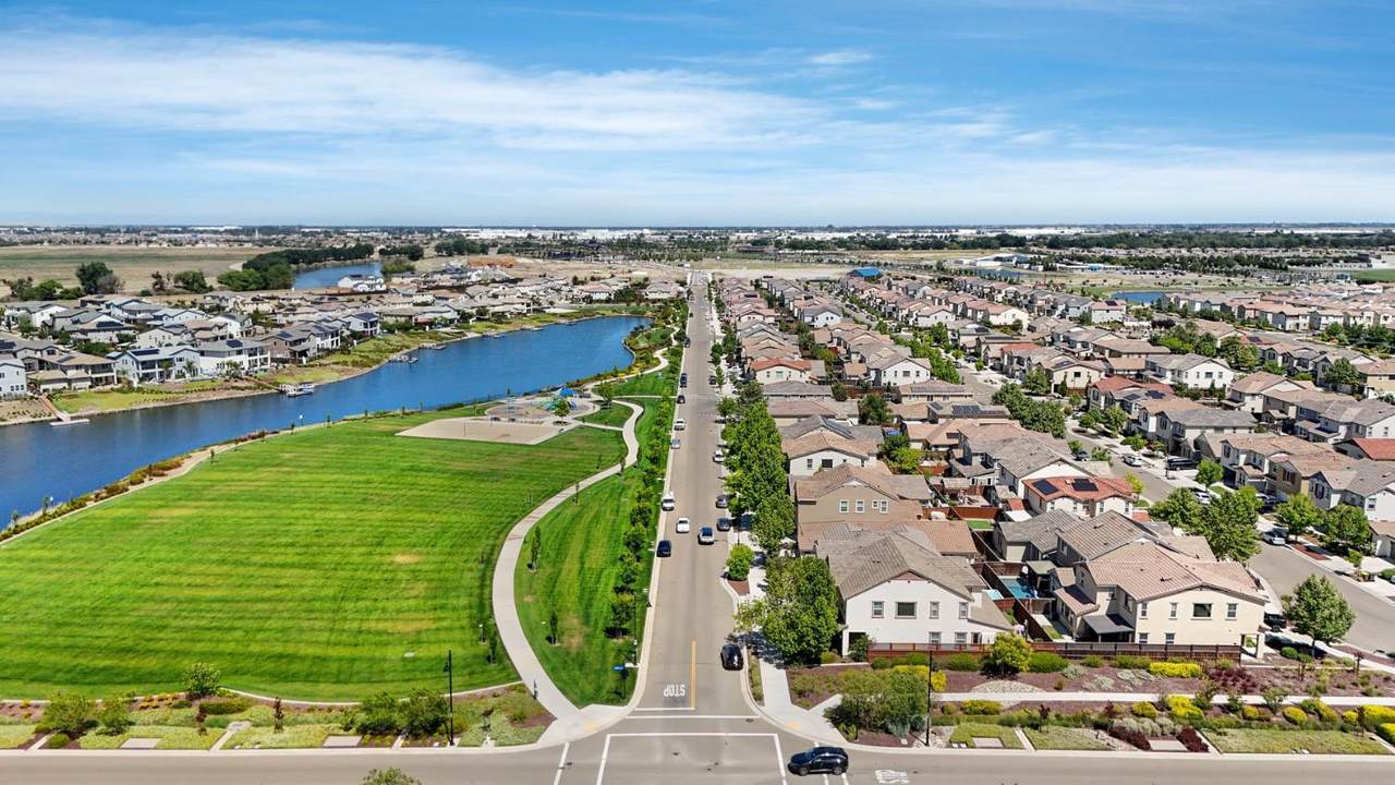 https://bt-photos.global.ssl.fastly.net/sacramento/1280_boomver_1_561229054-2.jpg
