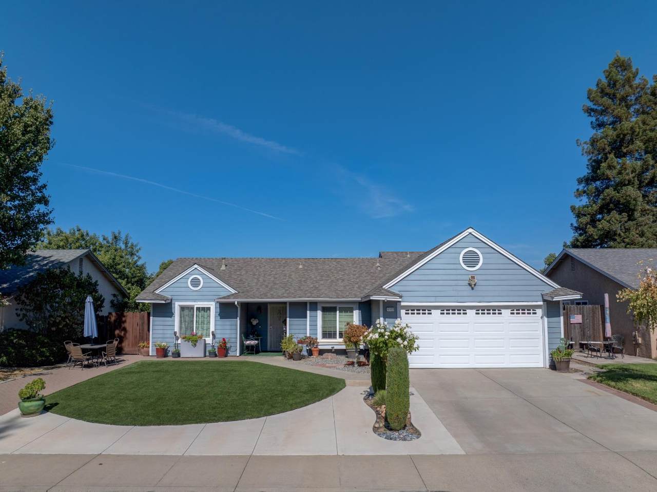 12123 Fearl Drive - Photo 1