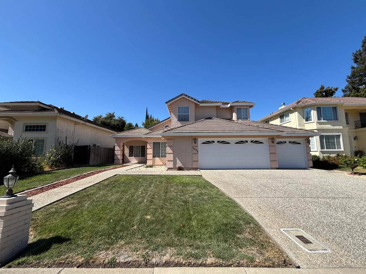 https://bt-photos.global.ssl.fastly.net/sacramento/1280_boomver_1_561229108-2.jpg