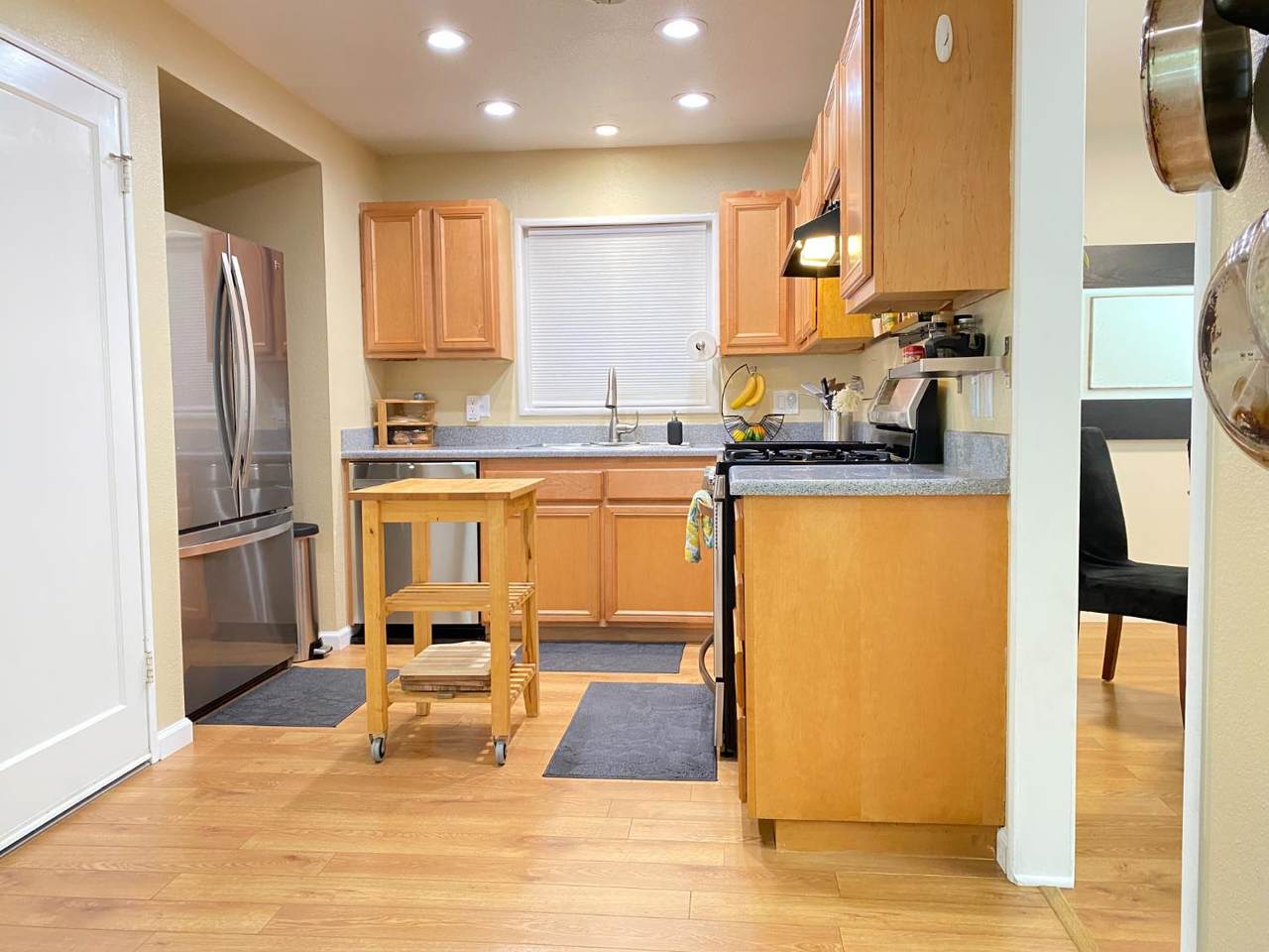 https://bt-photos.global.ssl.fastly.net/sacramento/1280_boomver_1_561229131-2.jpg