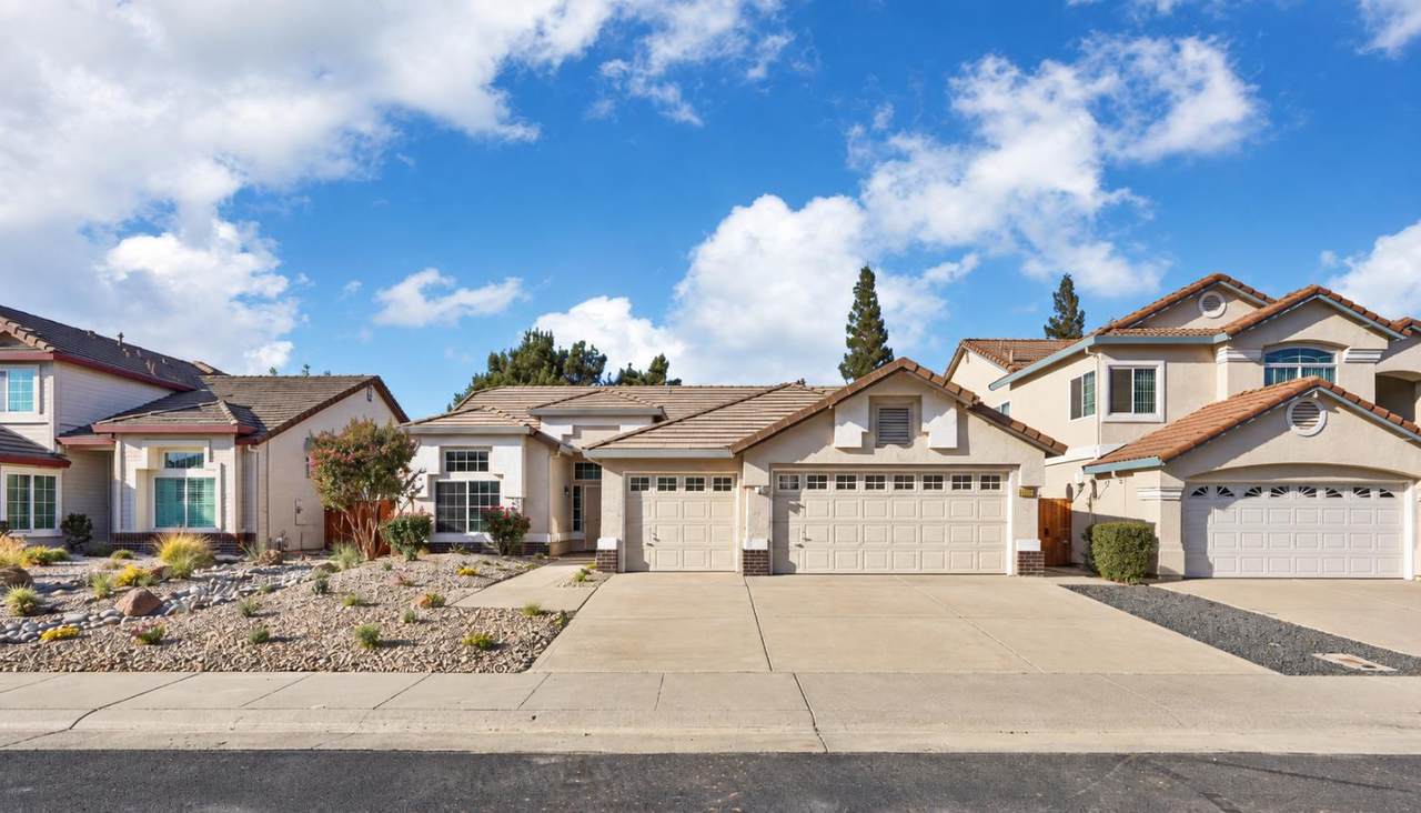 https://bt-photos.global.ssl.fastly.net/sacramento/1280_boomver_1_561229250-2.jpg
