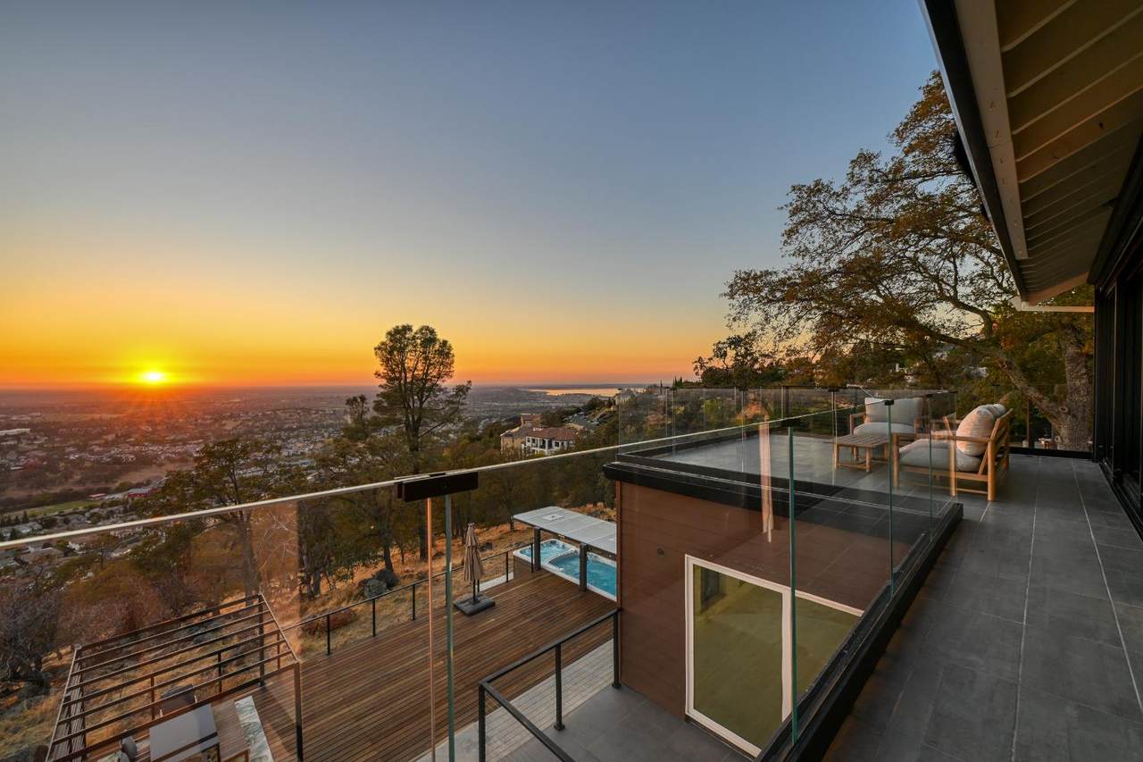 576 Powers Drive - Photo 1