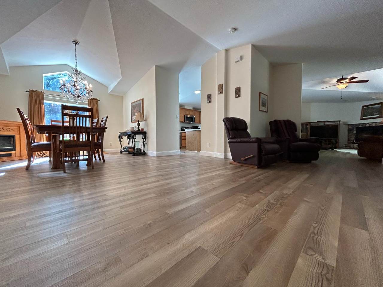 https://bt-photos.global.ssl.fastly.net/sacramento/1280_boomver_1_561229308-2.jpg