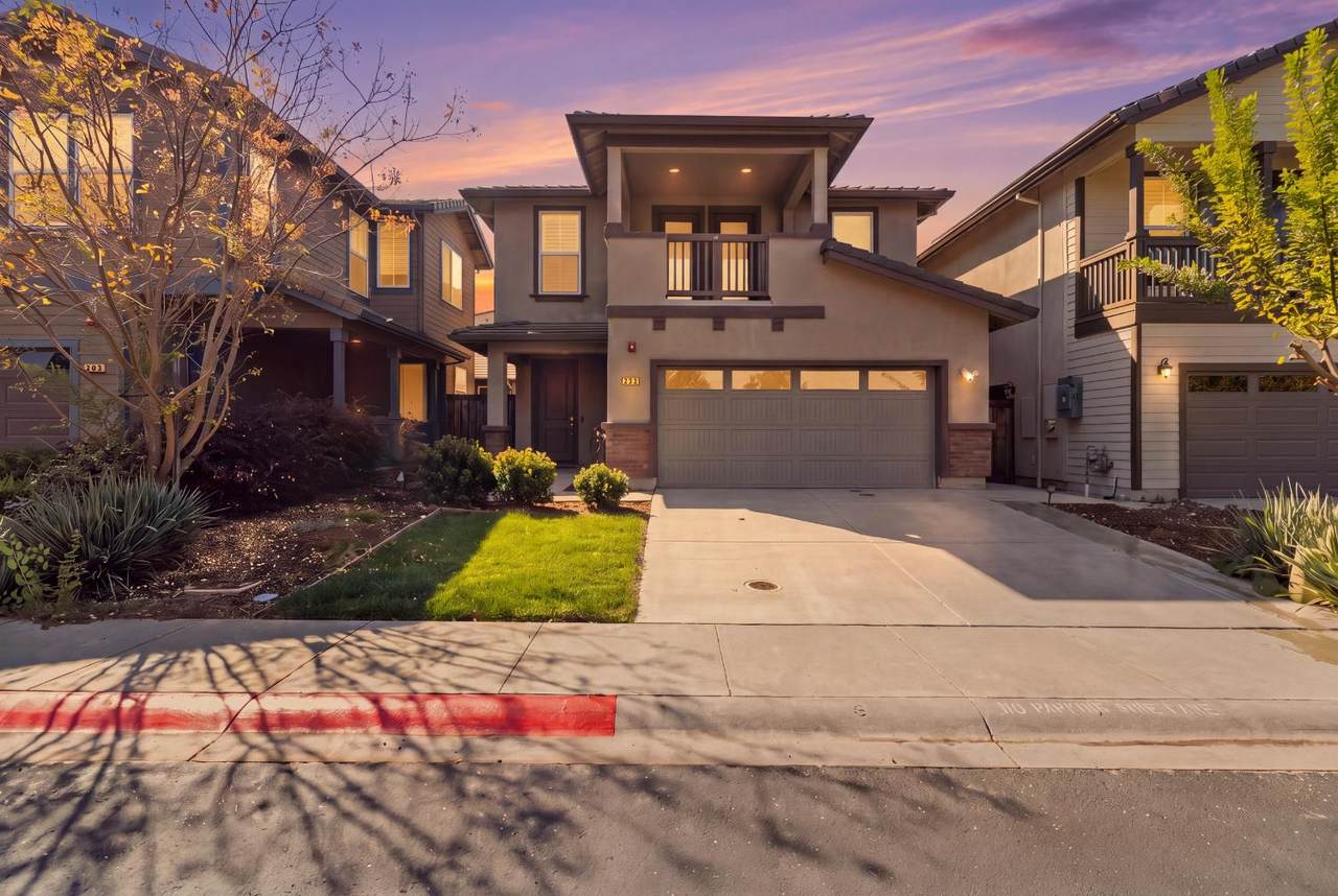250 Clover Meadows Circle - Photo 1
