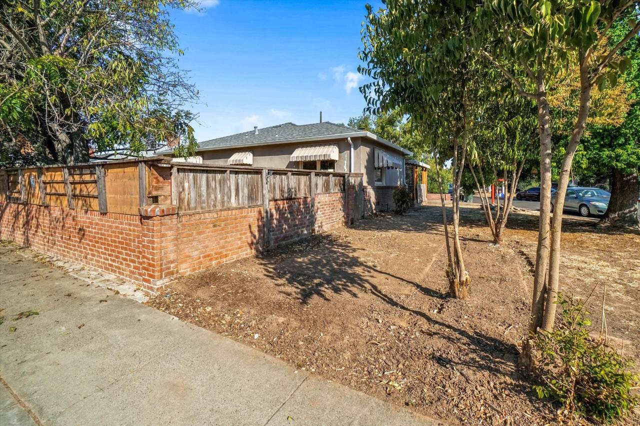 https://bt-photos.global.ssl.fastly.net/sacramento/1280_boomver_1_561229486-2.jpg