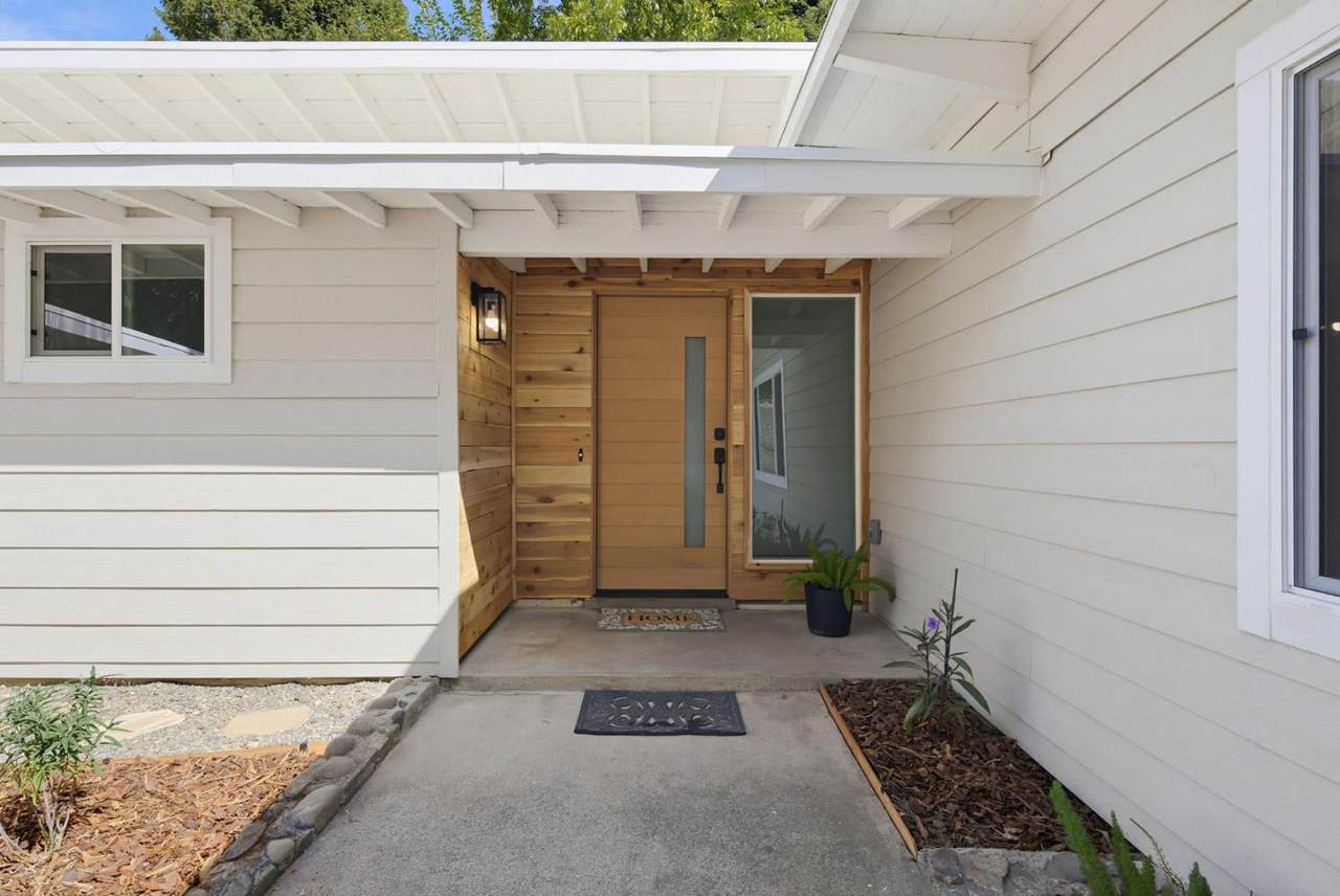 https://bt-photos.global.ssl.fastly.net/sacramento/1280_boomver_1_561229572-2.jpg