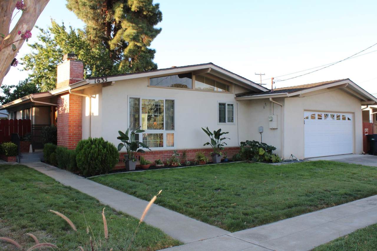 1633 Spruce Street - Photo 1