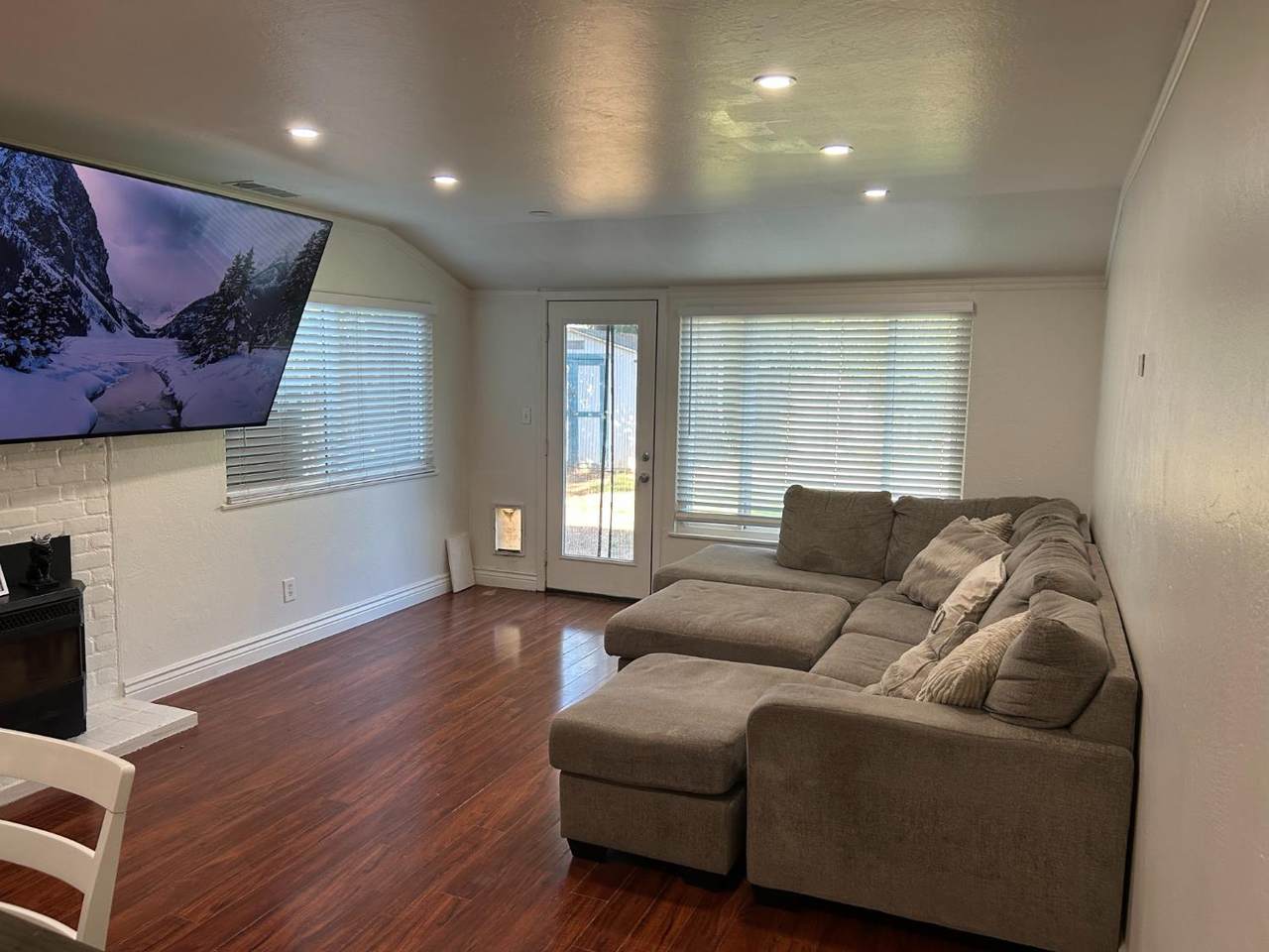 https://bt-photos.global.ssl.fastly.net/sacramento/1280_boomver_1_561229659-2.jpg