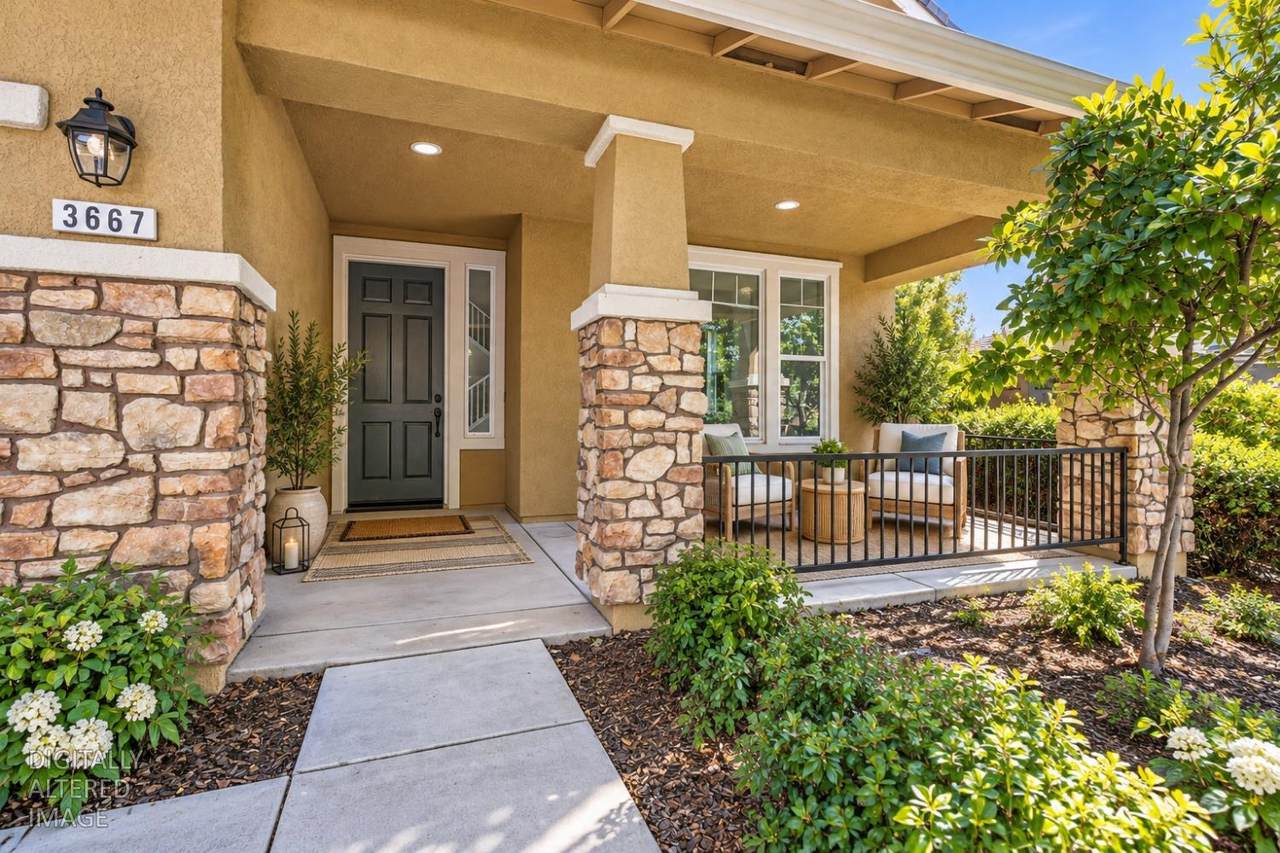 https://bt-photos.global.ssl.fastly.net/sacramento/1280_boomver_1_561229684-2.jpg