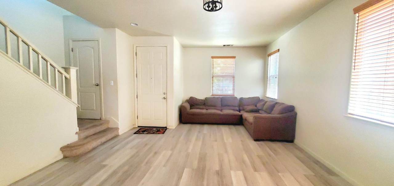 https://bt-photos.global.ssl.fastly.net/sacramento/1280_boomver_1_561229693-2.jpg