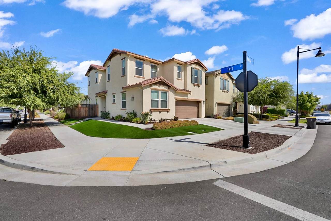https://bt-photos.global.ssl.fastly.net/sacramento/1280_boomver_1_561229744-2.jpg