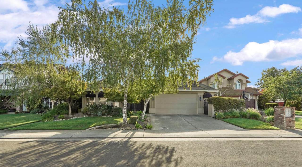530 Vista Rio Court - Photo 1