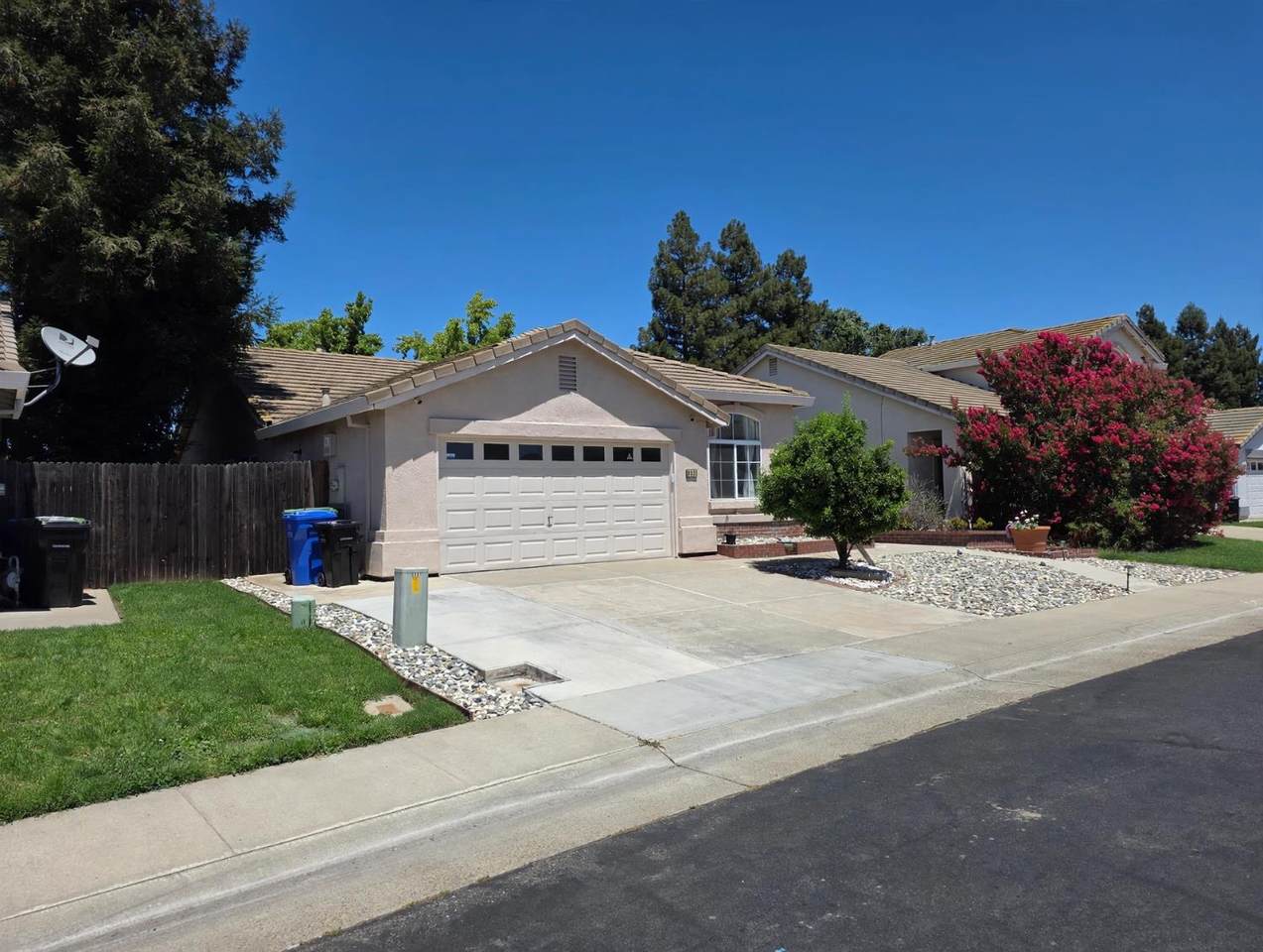 https://bt-photos.global.ssl.fastly.net/sacramento/1280_boomver_1_561229962-2.jpg