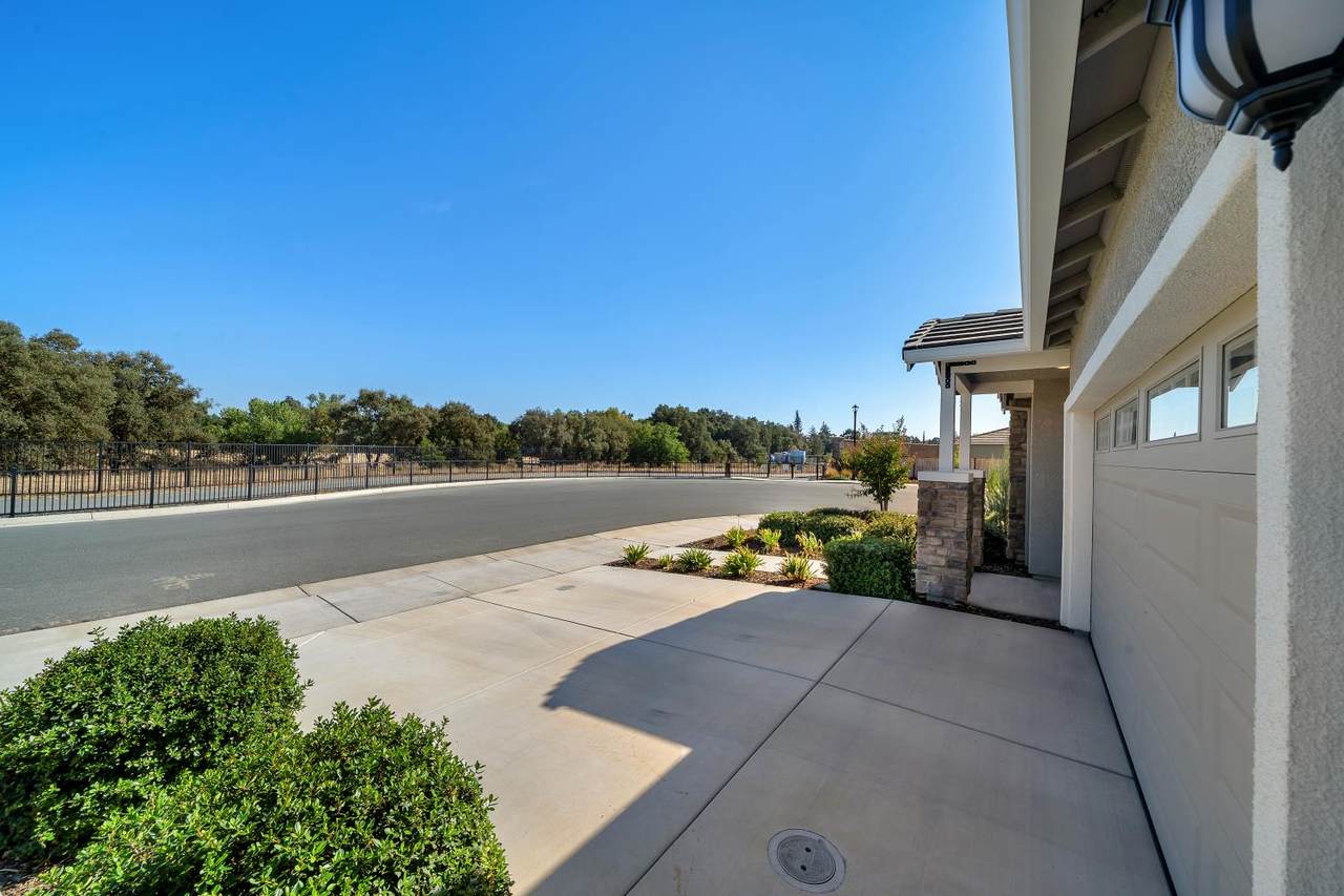 https://bt-photos.global.ssl.fastly.net/sacramento/1280_boomver_1_561230042-2.jpg