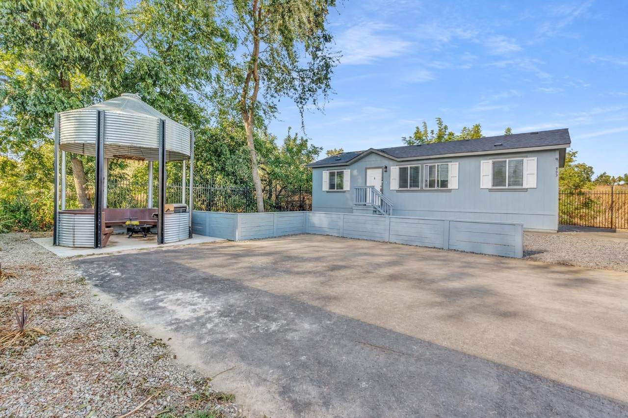 https://bt-photos.global.ssl.fastly.net/sacramento/1280_boomver_1_561230127-2.jpg