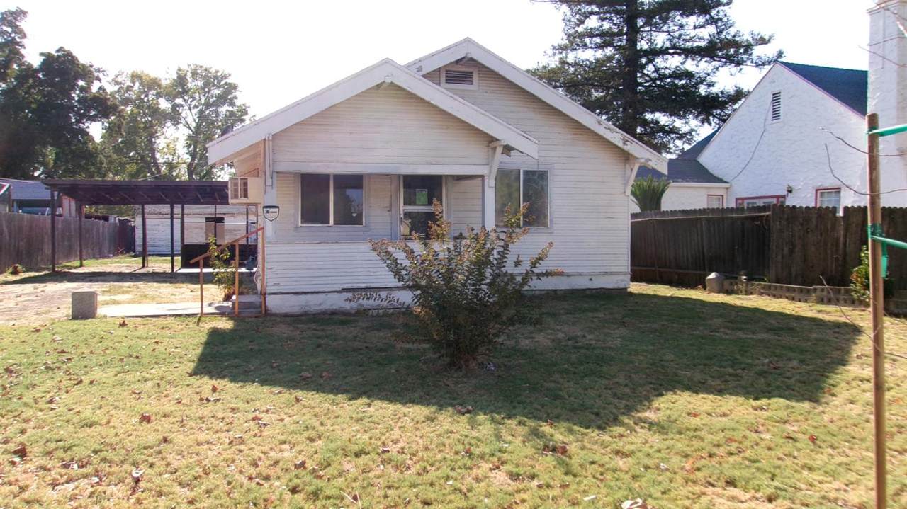 676 8th Street - Photo 1