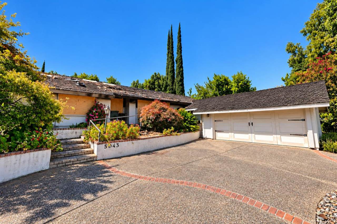https://bt-photos.global.ssl.fastly.net/sacramento/1280_boomver_1_561230342-2.jpg