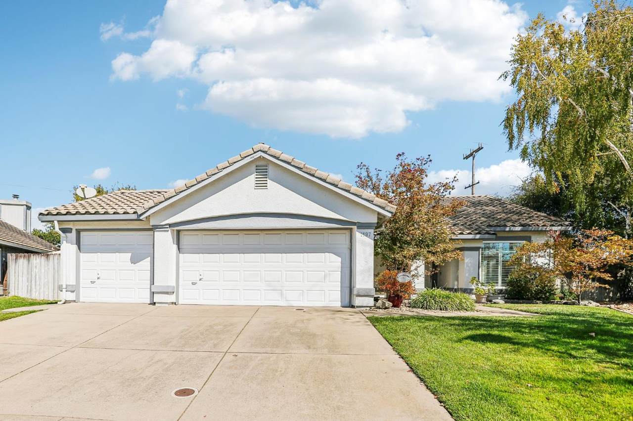 1197 Amberhill Avenue - Photo 1
