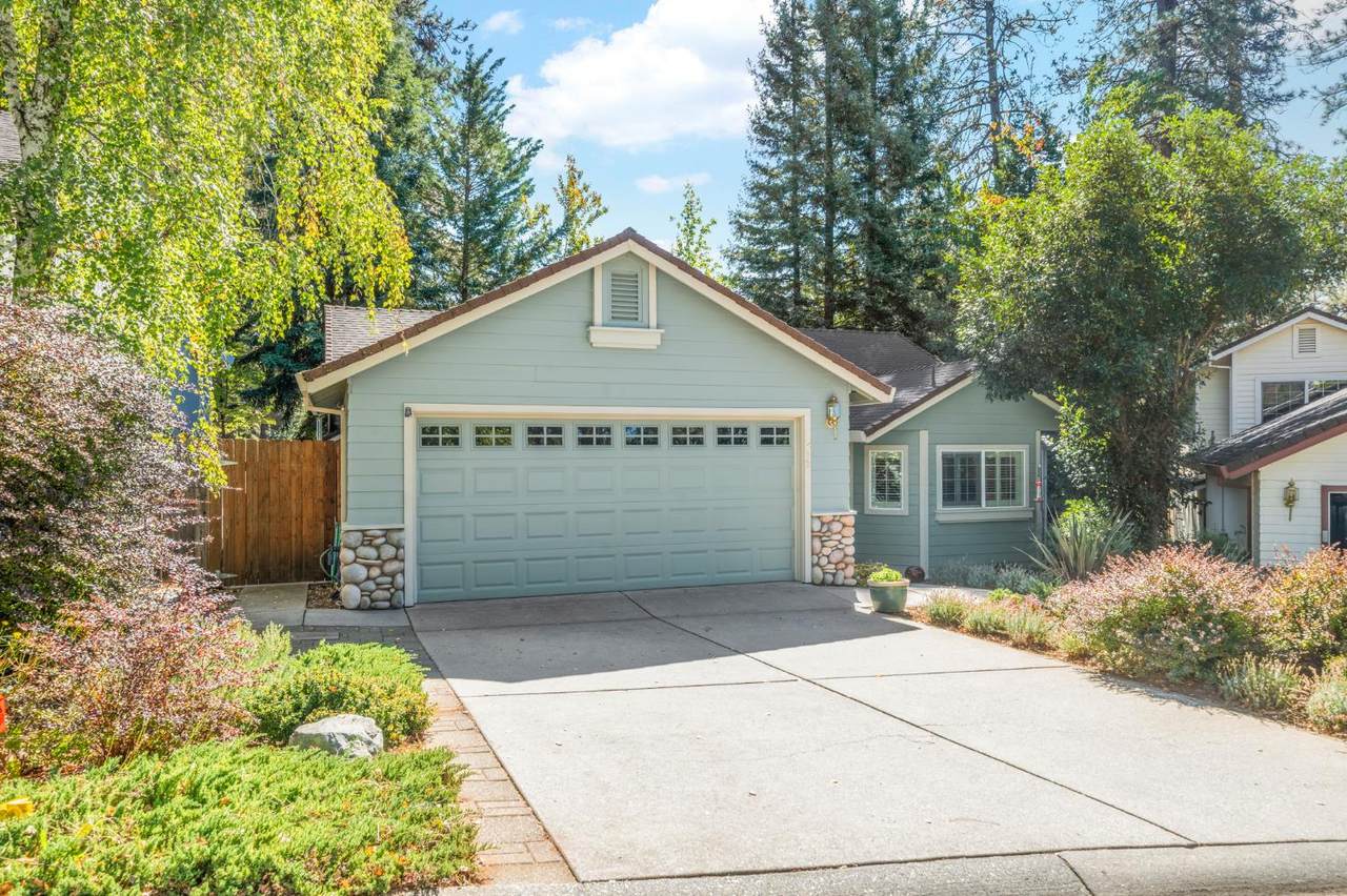 212 Elysian Place - Photo 1